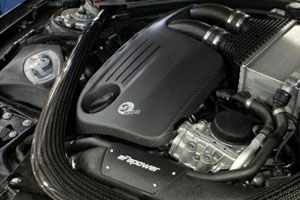 BMW 3シリーズ F30・F31・F34・F80 エンジン カスタムパーツ