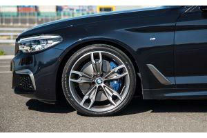 BMW 5シリーズ G30系 (17-) ブレーキ カスタムパーツ