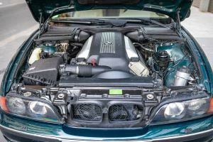 BMW E39 エンジン周り　カスタムパーツ