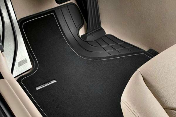 BMW F30・F31・F34・F80 フロアマット