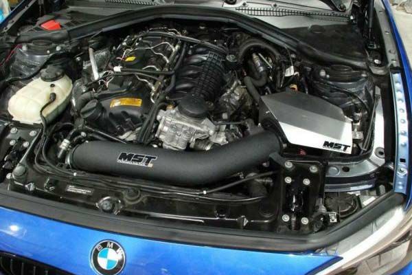 BMW 1シリーズ F20 吸気系