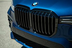 BMW X7 ボディ カスタムパーツ