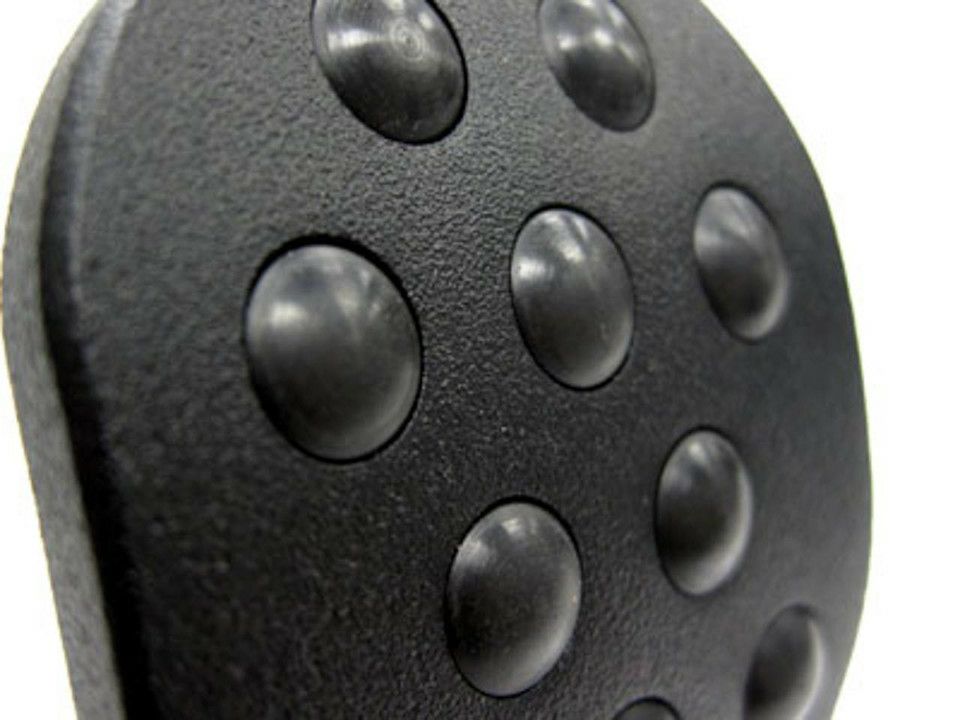 ポルシェ 911/930/993用 アルミアクセルペダル(ラバーグリップ付)ブラック【Rennline】　グリップラバー付きブラックペダルのイメージ画像