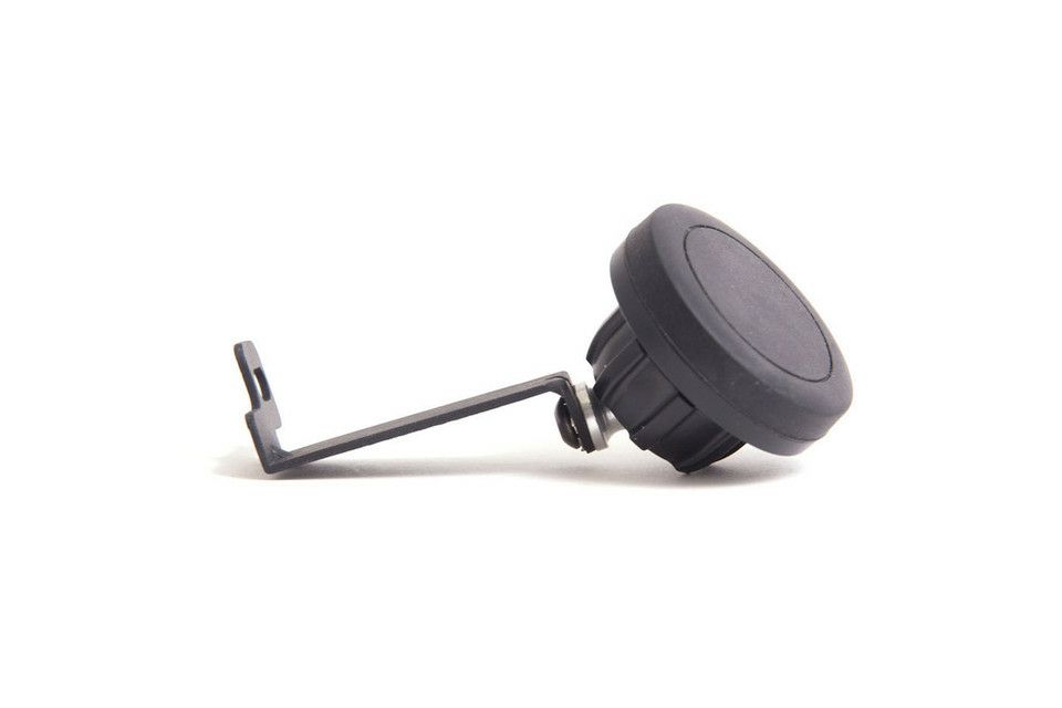 アウディ A4/S4/RS4(B6,B7)専用 マグネット・スマホホルダー【Rennline】　商品本体画像(横から)