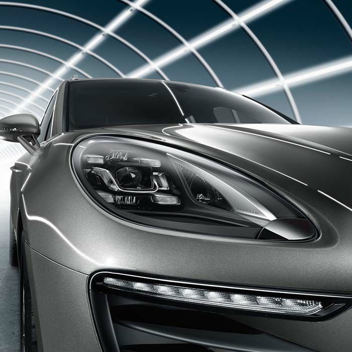 ポルシェ純正】ブラック・LEDヘッドライト(RHD) ポルシェ 95Bマカン